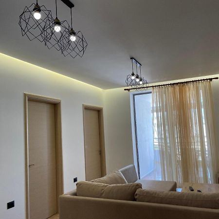 סרנדה Suites Kozi מראה חיצוני תמונה