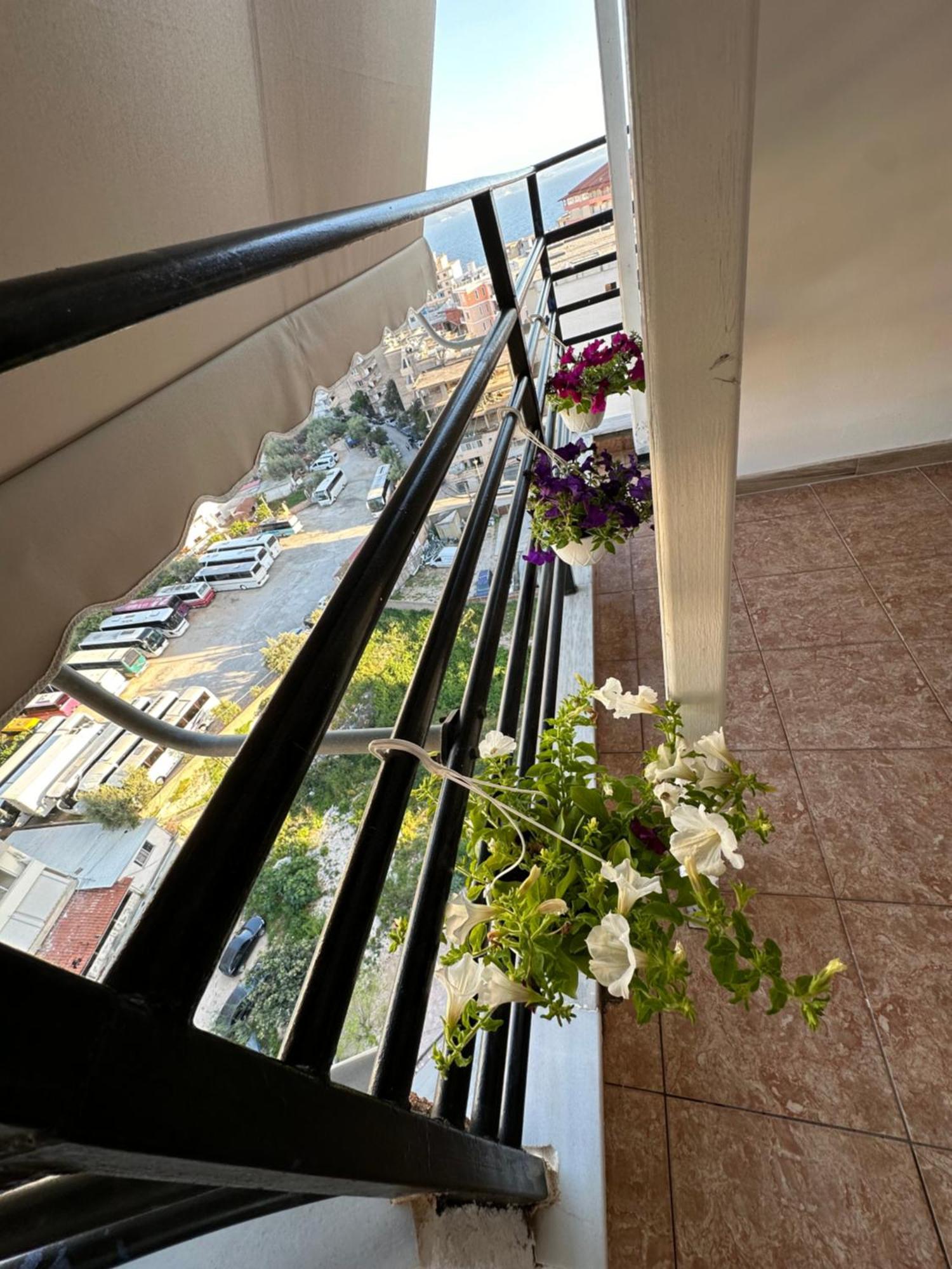 סרנדה Suites Kozi מראה חיצוני תמונה