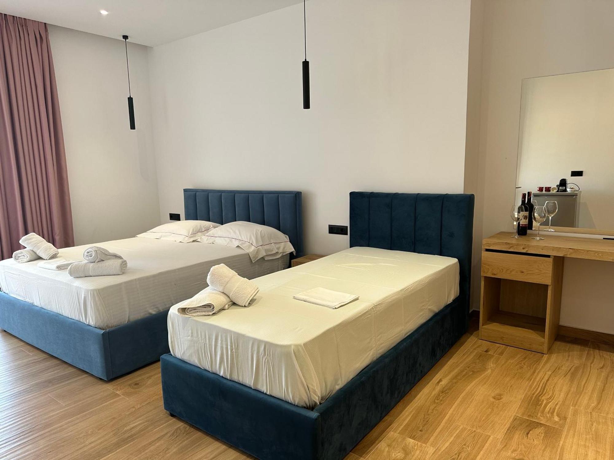 סרנדה Suites Kozi מראה חיצוני תמונה